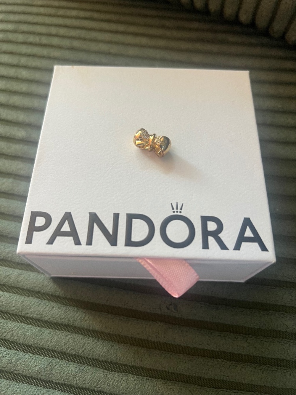 Pandora Sparkling Bow Charm